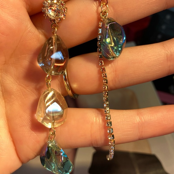 Beautiful Long Crystals Earrings - Picture 3 of 4